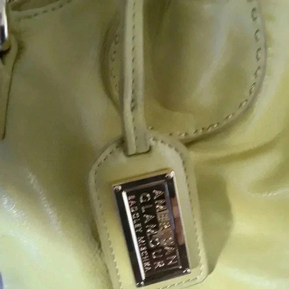 American Glamour Badgley Mischka - Picture 4 of 11